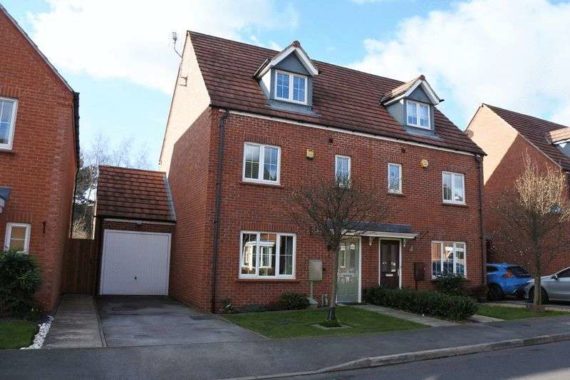 4 Bedroom Semi-Detac...